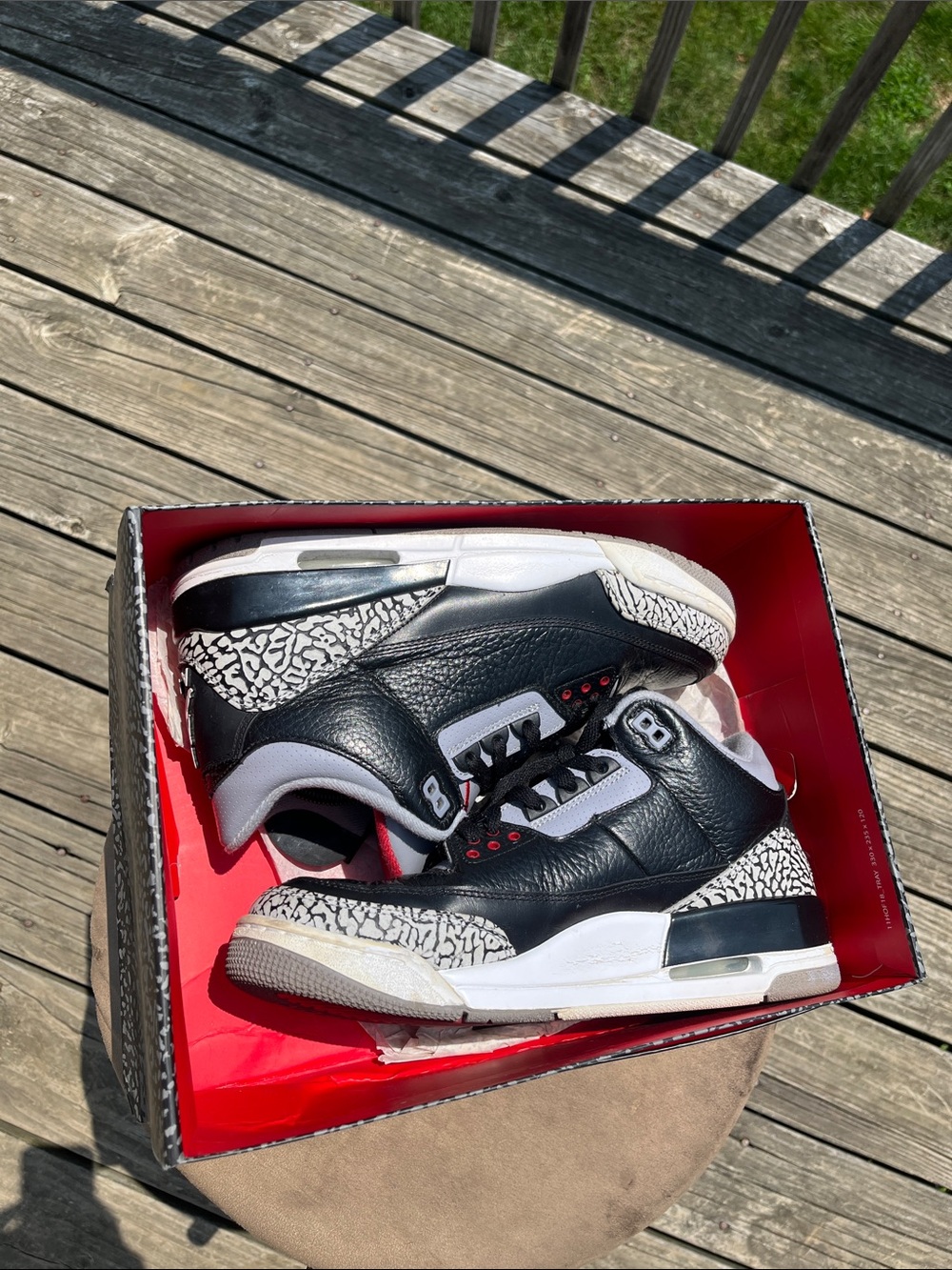 Jordan 3 Black Cement Retro!